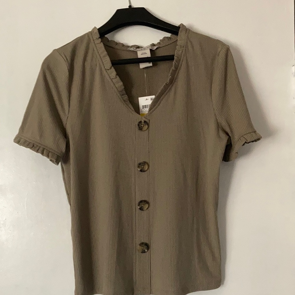 NWT Silver Sage Top
